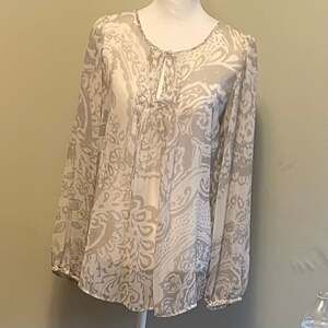 Floral Sheer Pintuck Pleated Peasant Blouse Sz. M, Silver & White, Anniversary